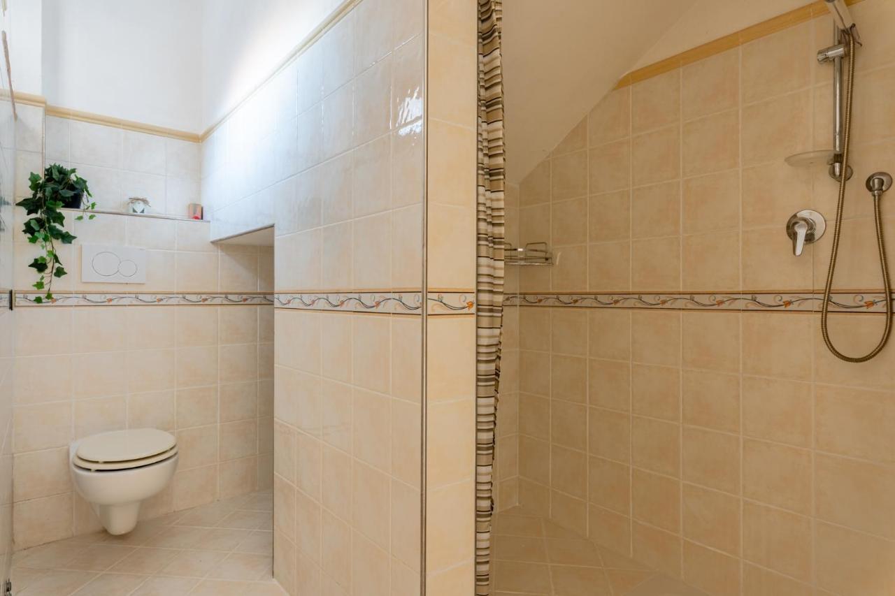 Hotel Le Volte Gambassi Terme Esterno foto